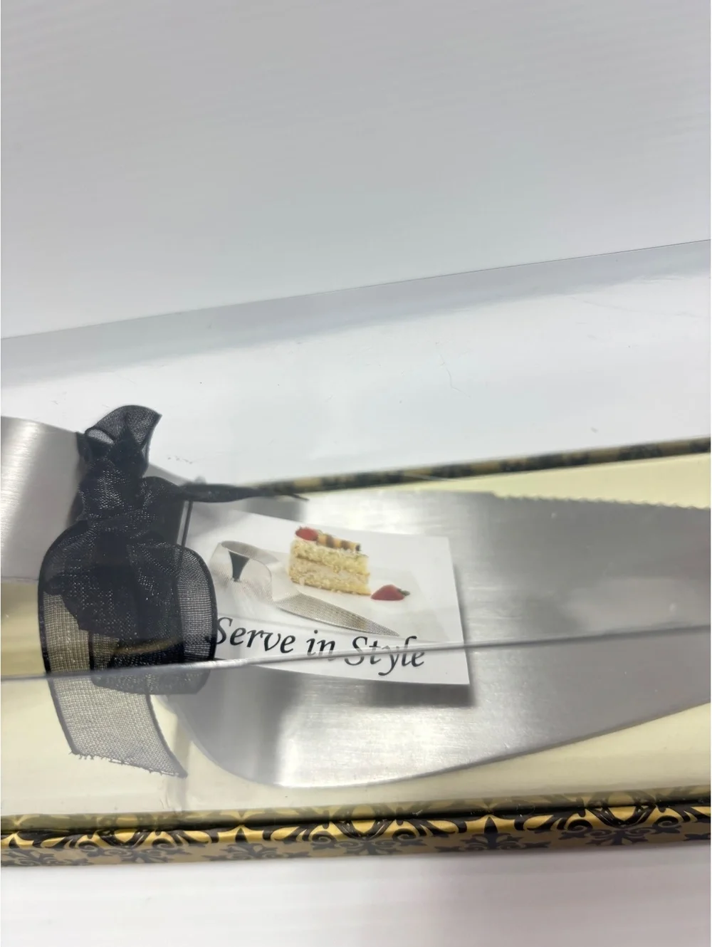 High Heel Cake Server with Decorative Amber Heel and Black Bow - Elegant Server